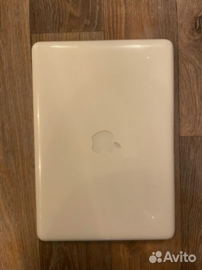 Apple MacBook 13 2010