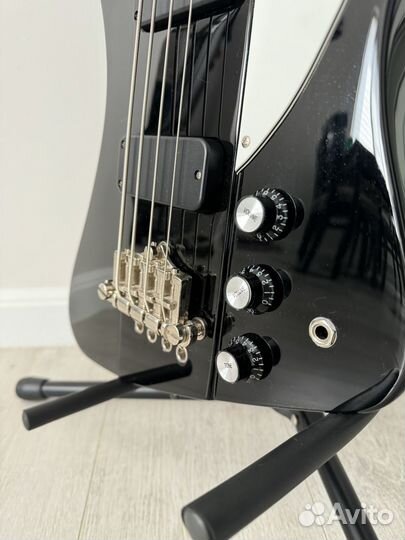 Бас гитара Burny Thunderbird (TB65 BLK)