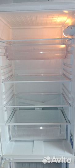 Холодильник Indesit