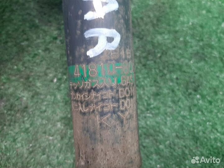 Стойка амортизатора задняя Suzuki SX4 2007