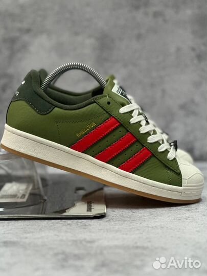 Кроссовки adidas