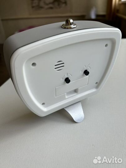 Часы настольные с будильником