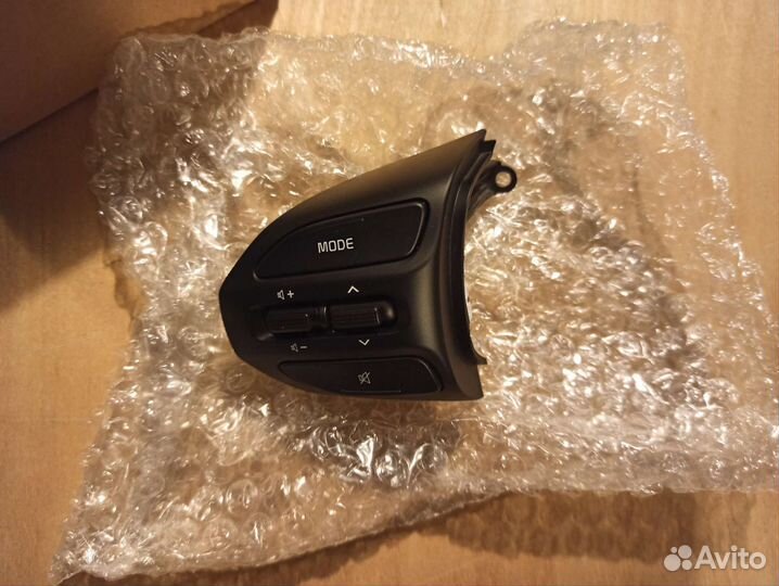 Кнопка на руль левая Kia Rio 4 рестайлинг