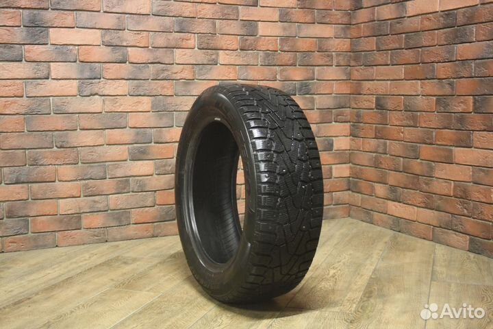 Pirelli Ice Zero 215/55 R17