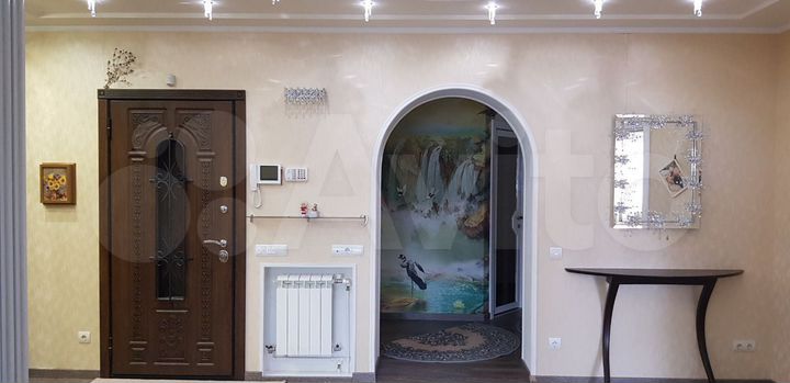 2-к. квартира, 128 м², 4/6 эт.