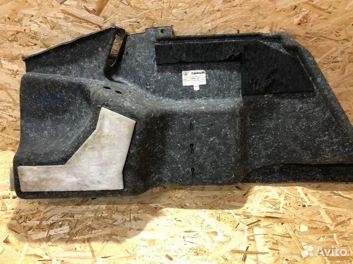 Обшивка багажника Mercedes C W219 M113.967 E5.0