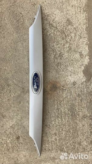 Молдинг сабля багажника Форд фокус 3 седан