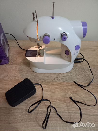 Швейная машина портативная
