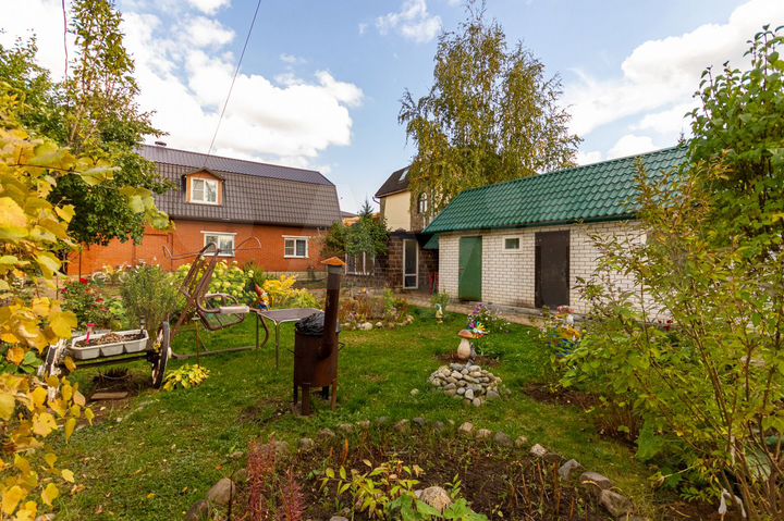 Дом 180 м² на участке 10 сот.