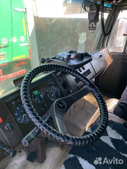 Mercedes-Benz 814, 1992