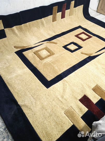 Ковер шерстяной
