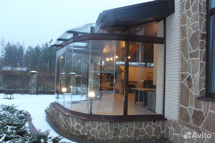 Безрамное остекление частного дома и дачи