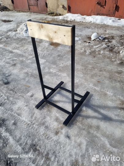 Стойка для подвесного лодочного мотора