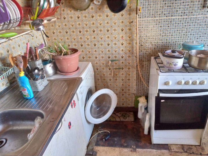 Комната 17 м² в 5-к., 5/5 эт.