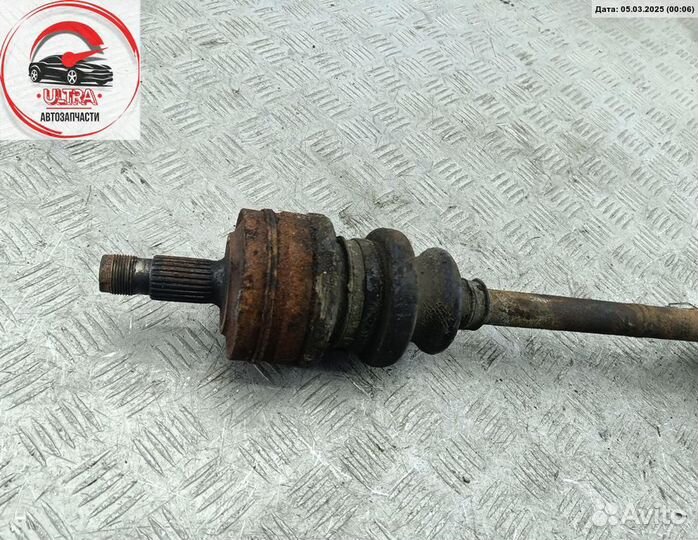 Полуось задняя б/у Mercedes W202 (C)