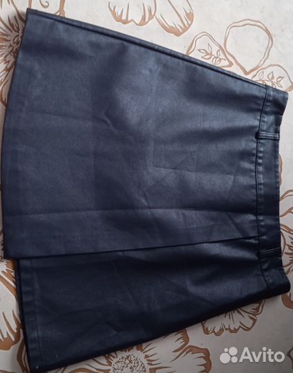 Мини-юбка 46 кожаная