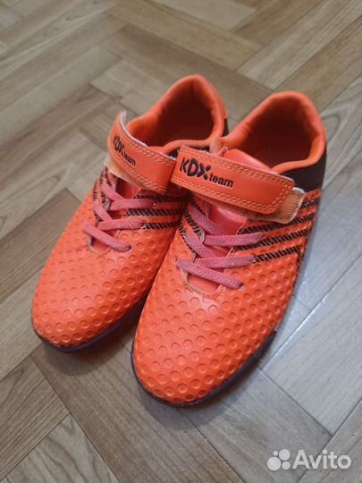 Бутсы 33р
