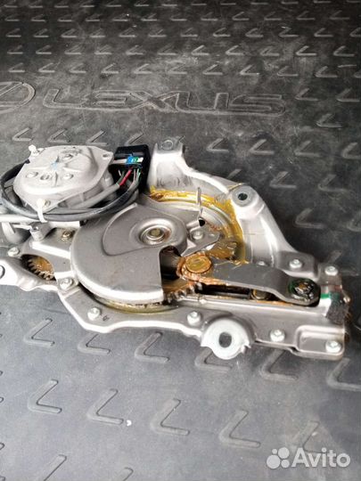 Доводчик пятой двери