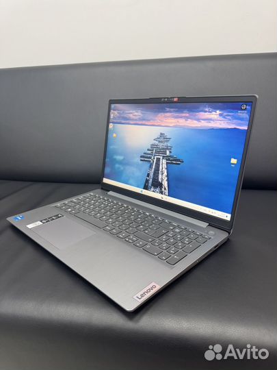 Lenovo IdeaPad 3 15ITL6 82H801W7UE