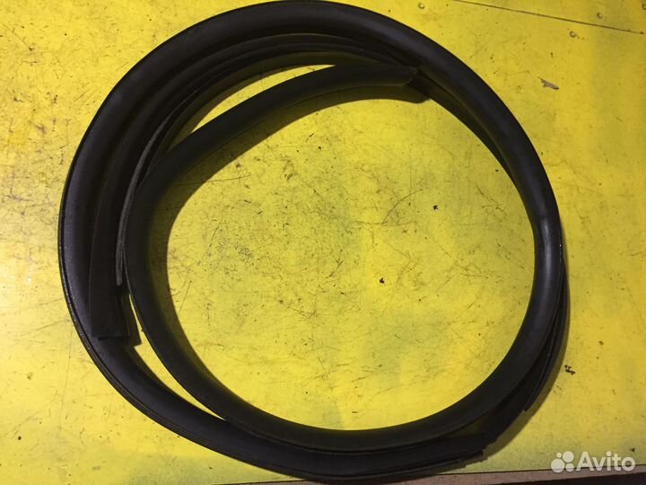 Уплотнитель дверного проёма Mercedes S430L W220