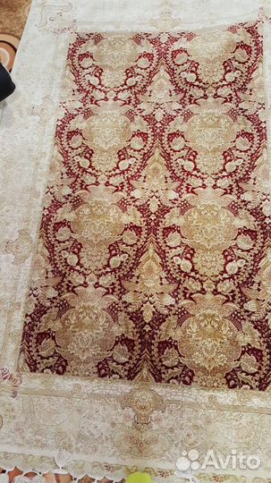 Меняю турецкие ковры шелковые ручной работы