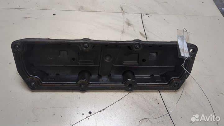 Крышка клапанная двс Chrysler Voyager, 2001