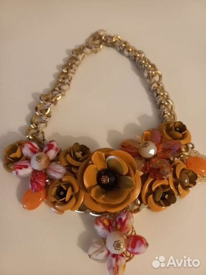 Бусы из натуральных камней