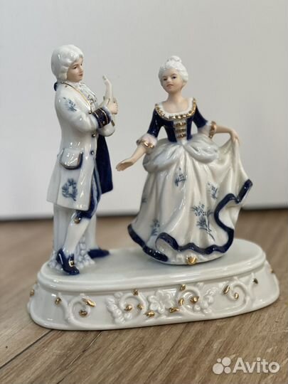 Фарфоровые статуэтки
