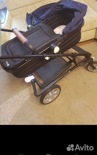 Всесезонная коляска +мобиль
