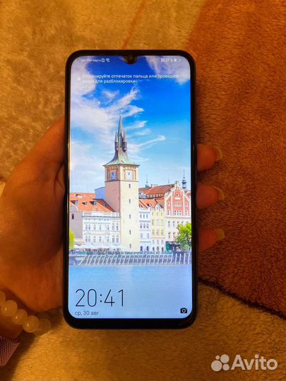 Телефон Honor 10 lite