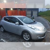 Nissan Leaf AT, 2014, 116 000 км, с пробегом, цена 890 000 руб.