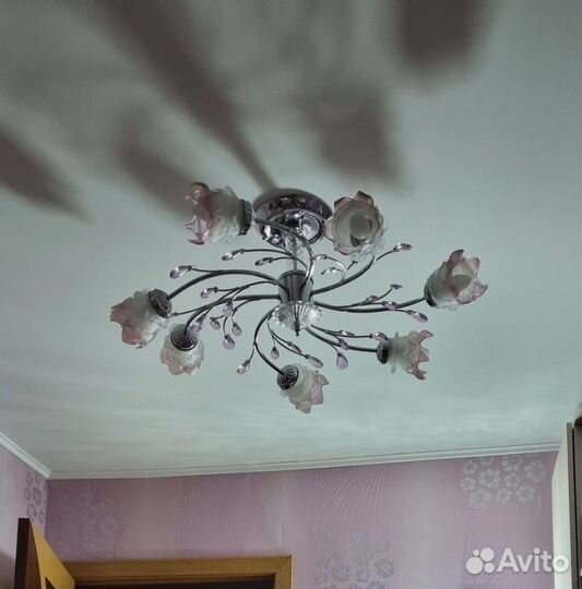 Люстра освещение