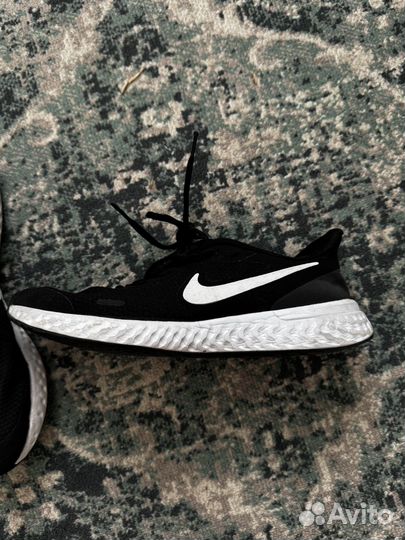 Кроссовки nike женские