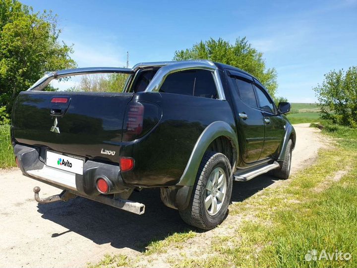 Mitsubishi L200 2.5 AT, 2013, 184 000 км