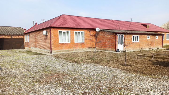 Дом 460 м² на участке 18 сот.