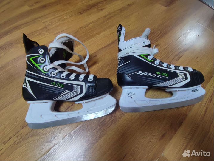 Коньки хоккейные