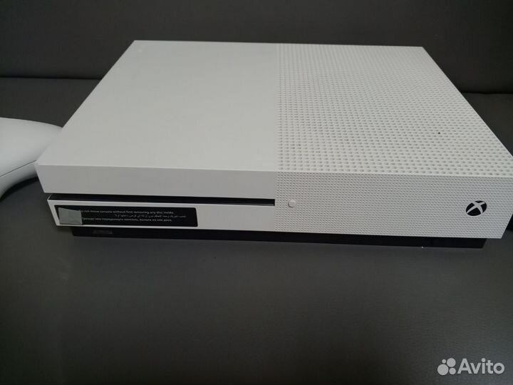 Xbox One S