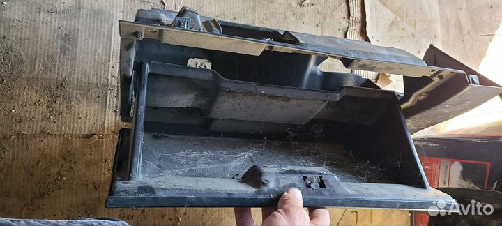 Задняя крышка богажника