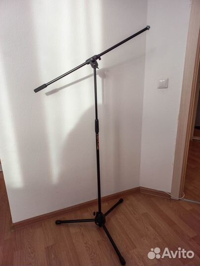 Продам стойку для микрофона athletic