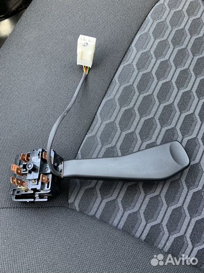 Подрулевой переключатель гранта фл