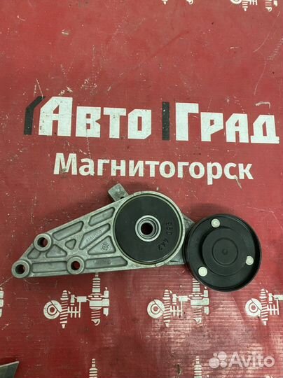 Volkswagen Passat B5 Натяжитель