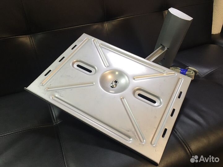 Подвесная полка под тв