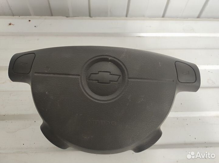 Подушка безопасности водителя Chevrolet lacetti
