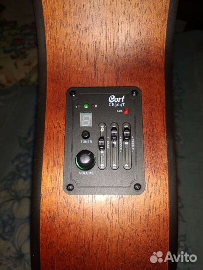 Акустическая гитара Cort jade1e op