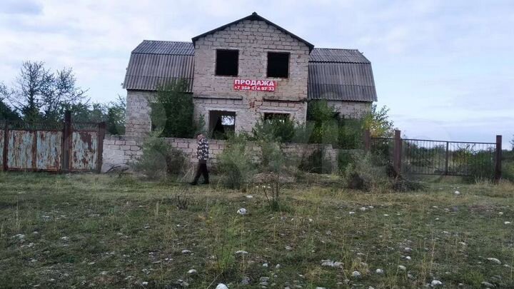 Дом 450 м² на участке 9 сот.