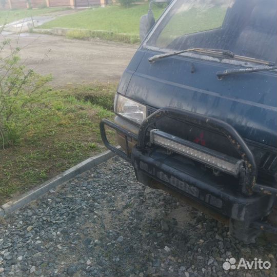 Запчасти Mitsubishi Delica