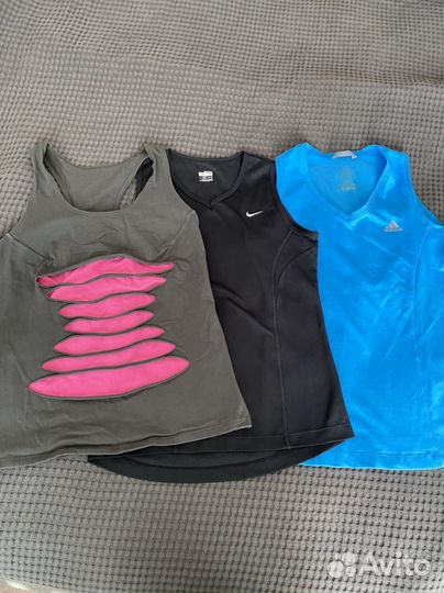 Спортивная майка женская