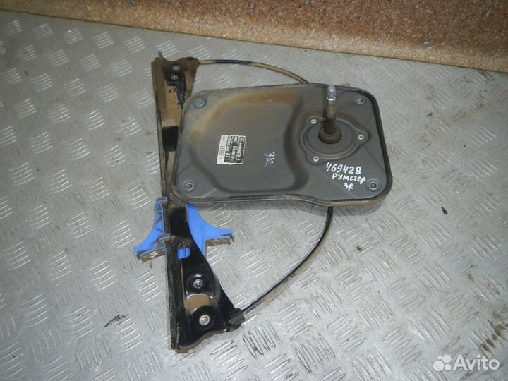 Стеклоподъемник механ.задний правый, Skoda (Шкода)