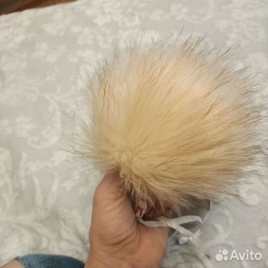 Меховые помпоны