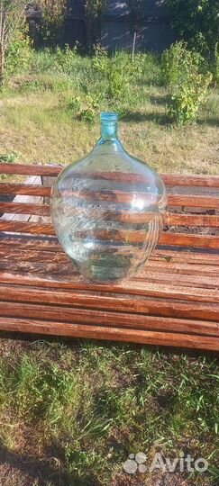 Бутыль стеклянный